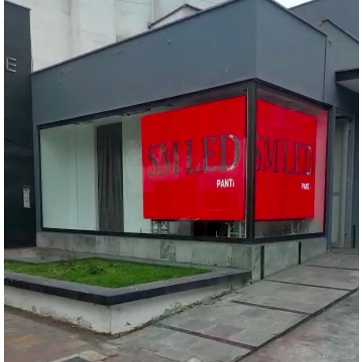 cropped-cropped-cropped-cropped-cropped-imagen-escaparate-1